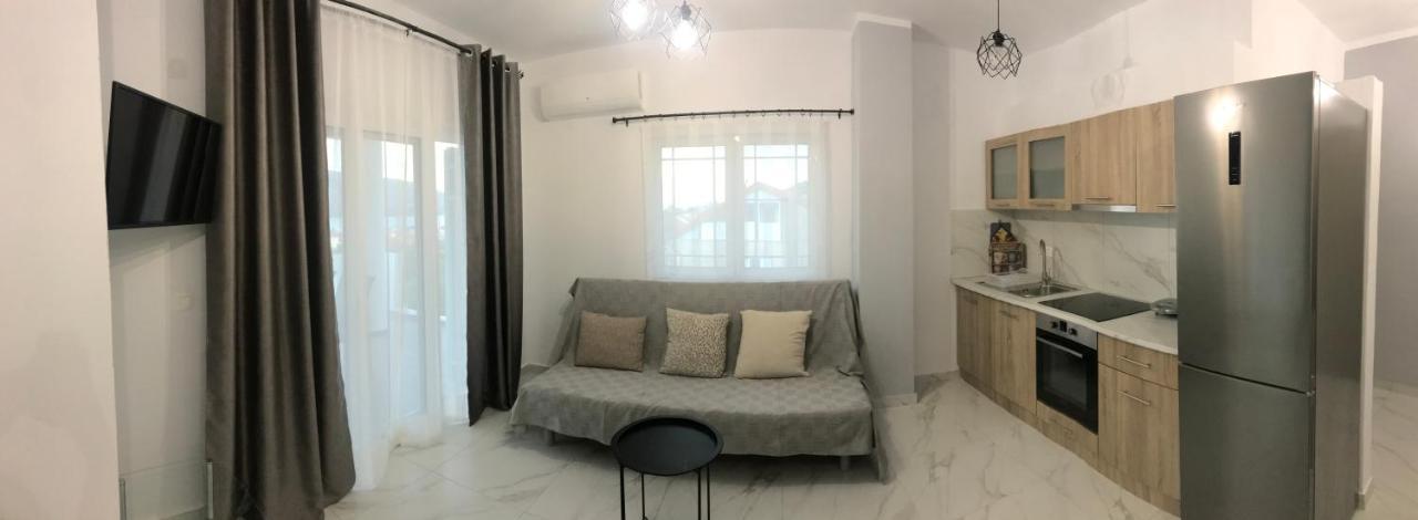 Bafas Apartments Платария Екстериор снимка
