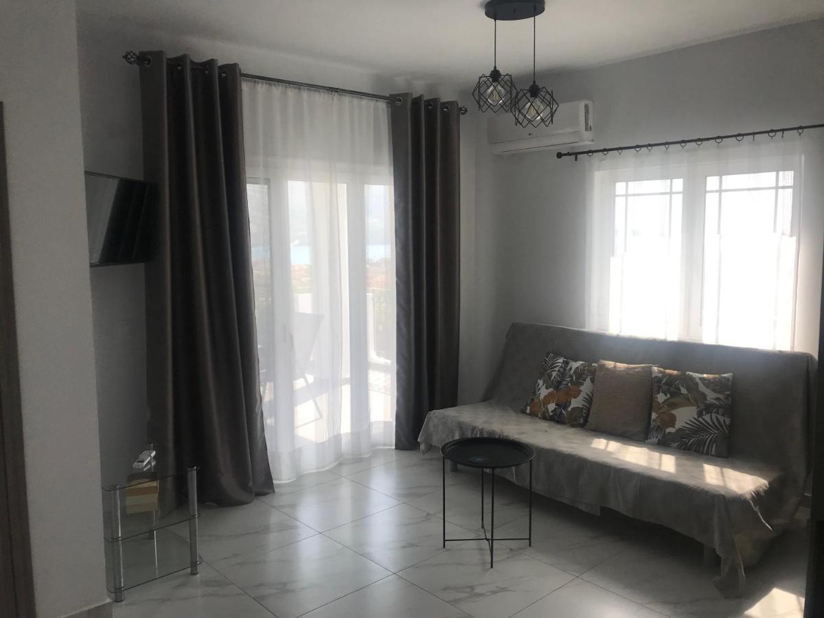 Bafas Apartments Платария Екстериор снимка