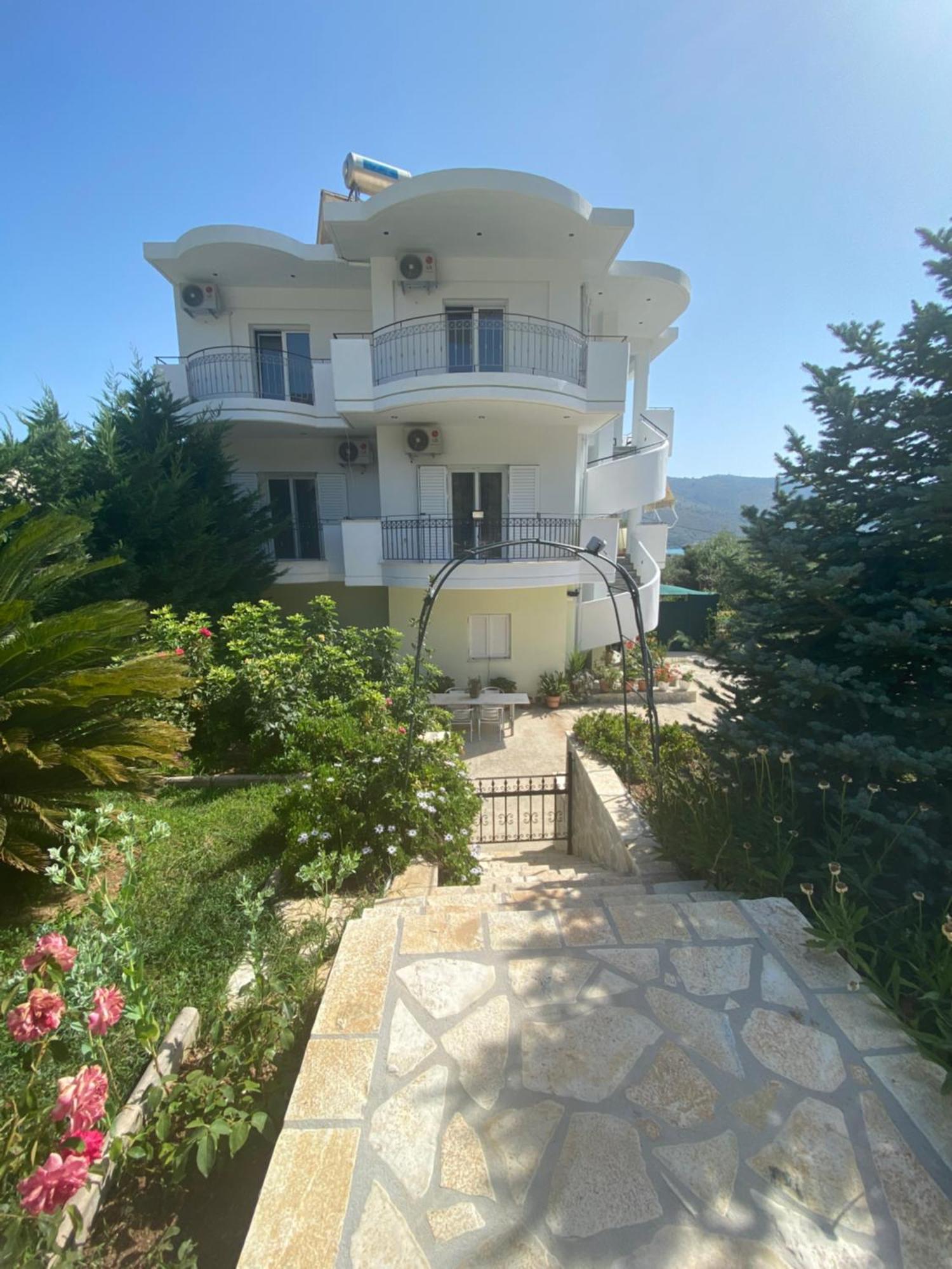 Bafas Apartments Платария Екстериор снимка