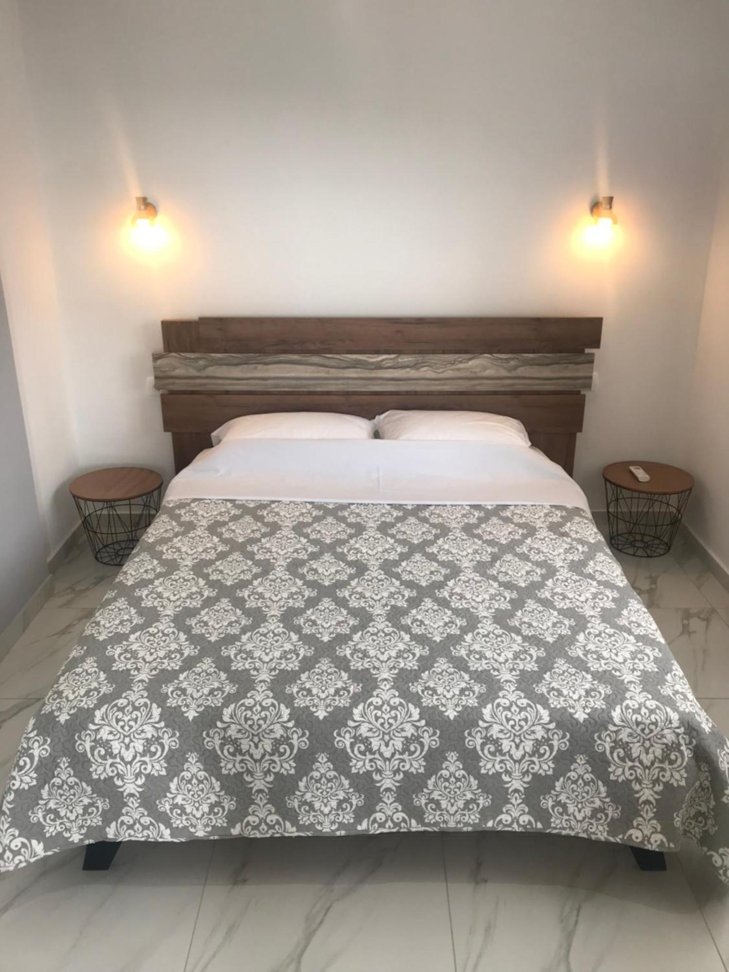 Bafas Apartments Платария Екстериор снимка